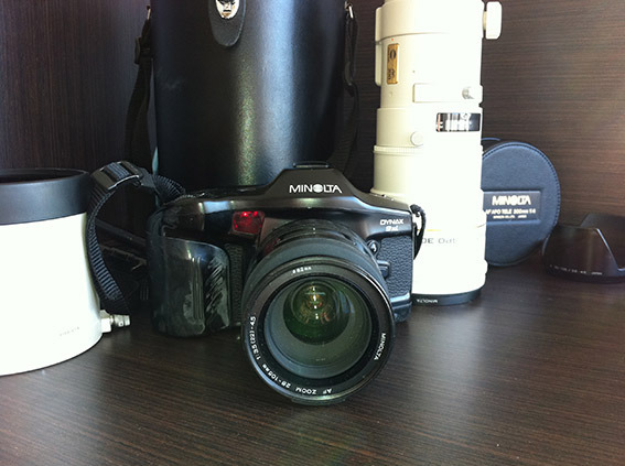 CÁMARA MINOLTA DINAX 9xi + OBJETIVO 28-105mm. 1:3,5-4,5