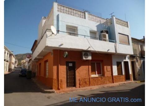 SE VENDE LA MEJOR CAFETERIA DE ABANILLA-MURCIA  CON VIVIENDA ENCIMA